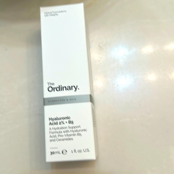 The Ordinary Hyaluronic Acid - Picture 1 of 2